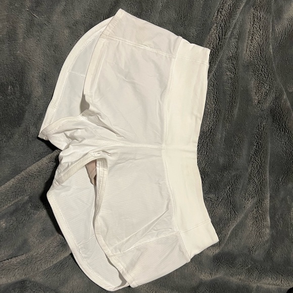 Lululemon Speed Up Shorts - 4 Regular - Picture 1 of 3